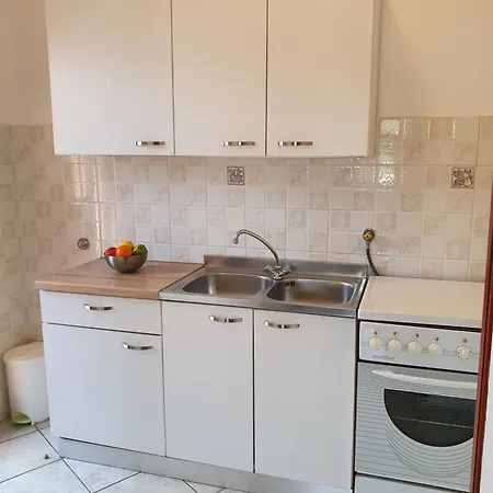 Διαμέρισμα Marija Valbandon